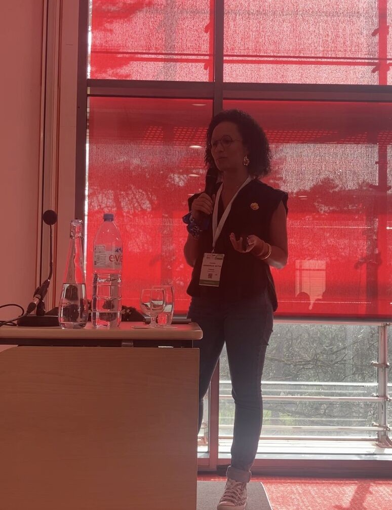 Membre de la fédération FéeCOIA réalisation une présentation